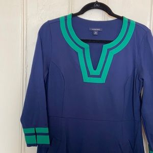 Lands’ End navy bodycon dress w pockets and green trim detail sz 12P